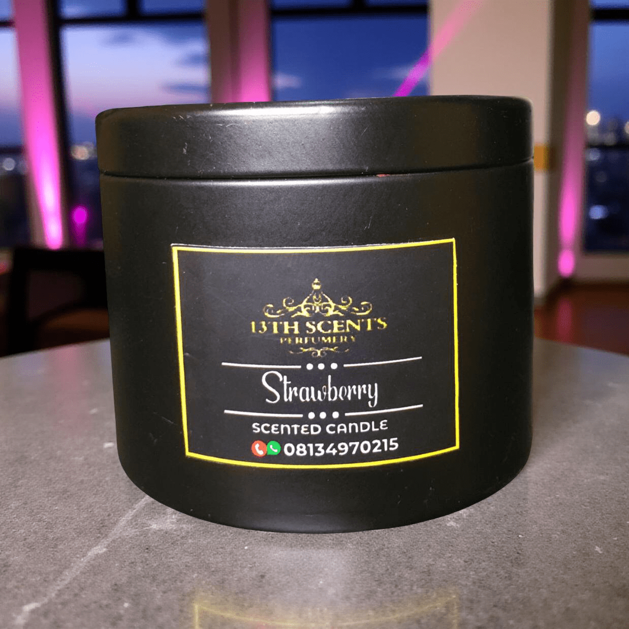 Strawberry scented candle - Image 3