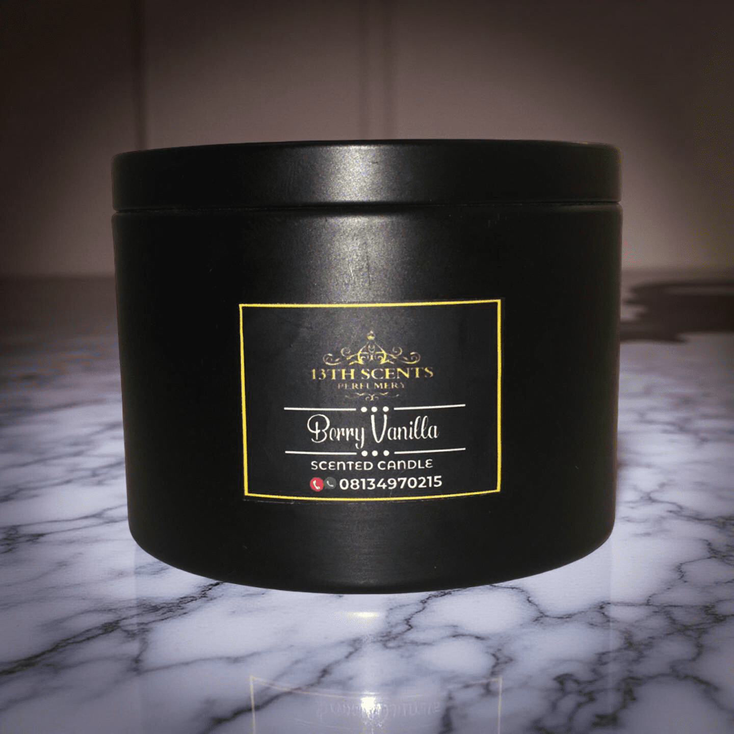 Berry vanilla scented candle - Image 2