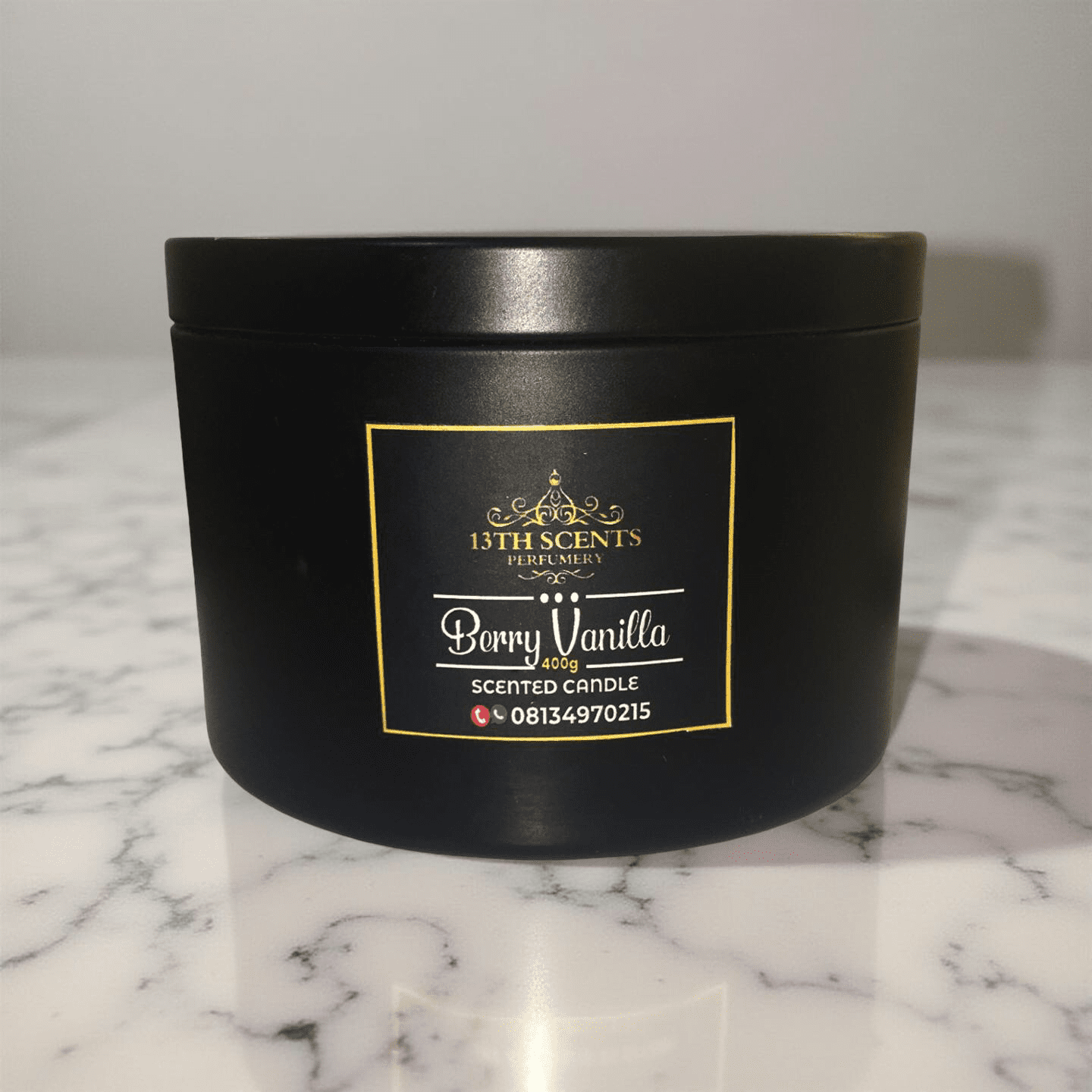 Berry vanilla scented candle